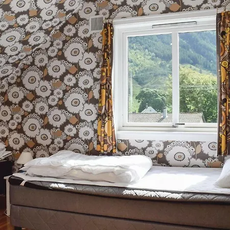 Four Bedroom Holiday In *